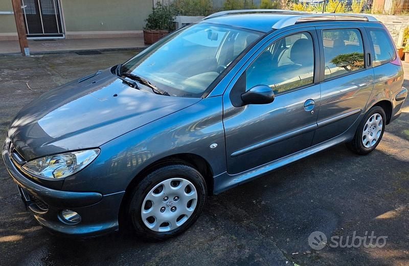 Usata Peugeot 206 68 CV (50 kW) 2006 Grigio Station wagon