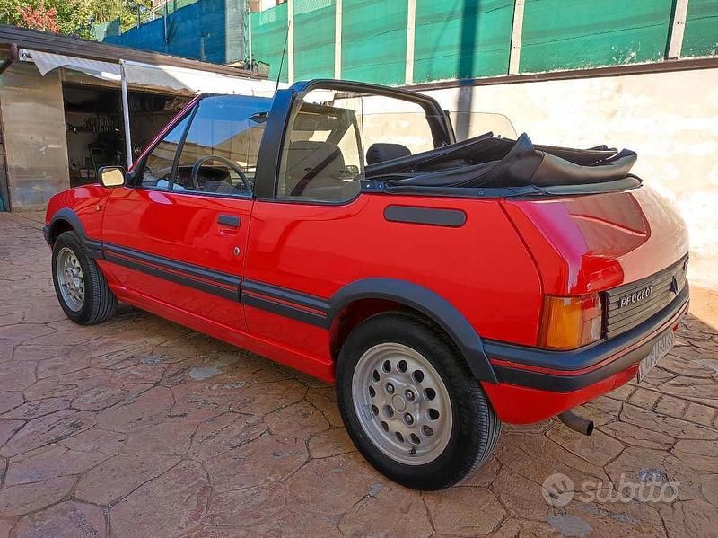 Usata Peugeot 205 115 CV (84 kW) 1988 Rosso Cabrio