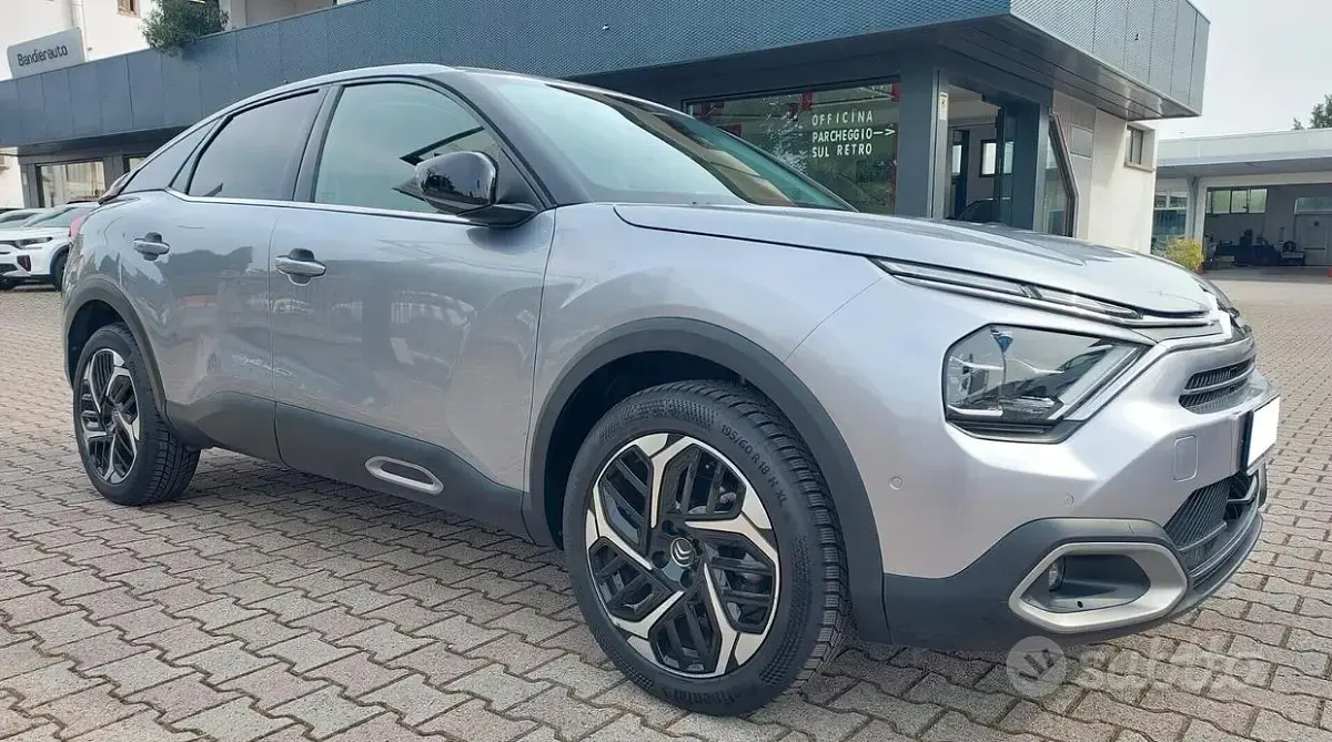 Usata Citroën C4 Shine 131 CV (96 kW) 2022 Grigio Berlina