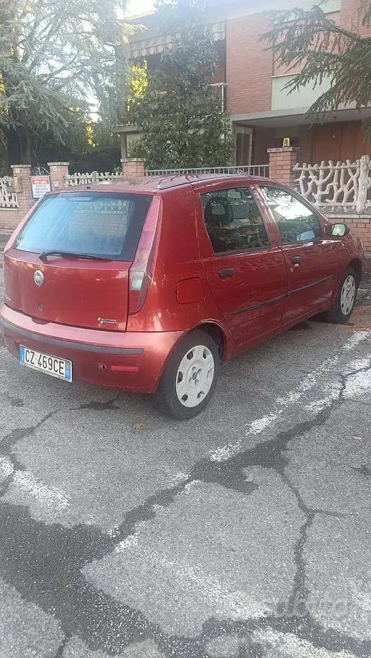 Usata Fiat Punto 60 CV (44 kW) 2006 Rosso Utilitaria