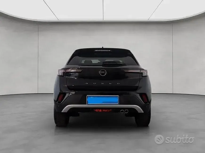 Usata Opel Mokka Elegance 136 CV (100 kW) 2023 Nero SUV