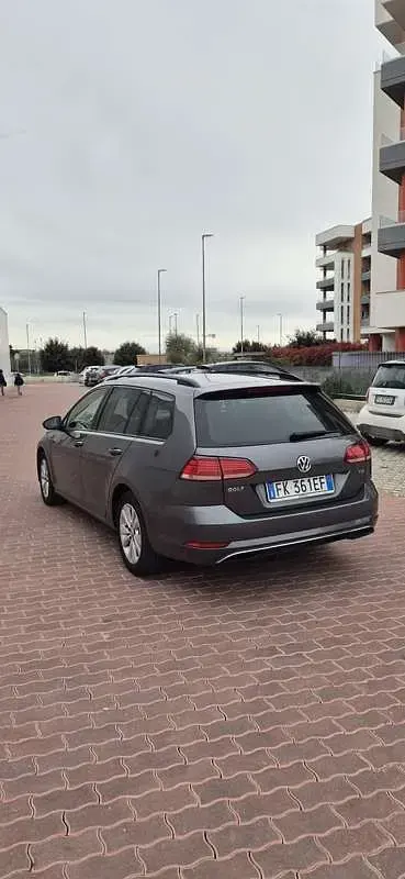 Usata VW Golf VII Executive 110 CV (80 kW) 2017 Station wagon