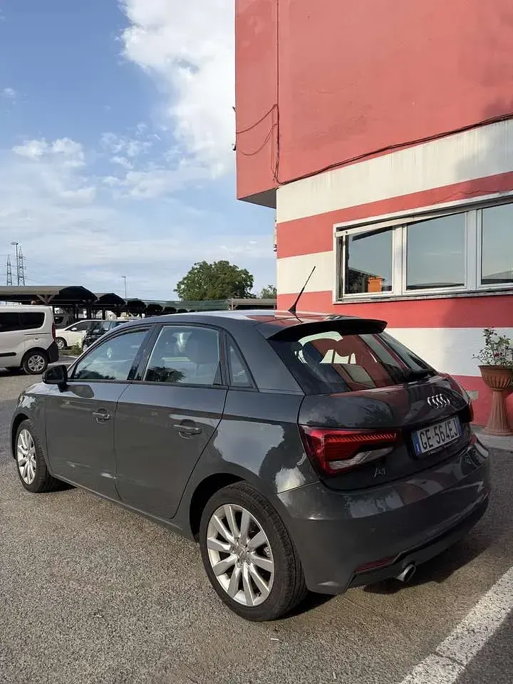 Usata Audi A1 Sportback Admired 95 CV (69 kW) 2017 Marrone Utilitaria