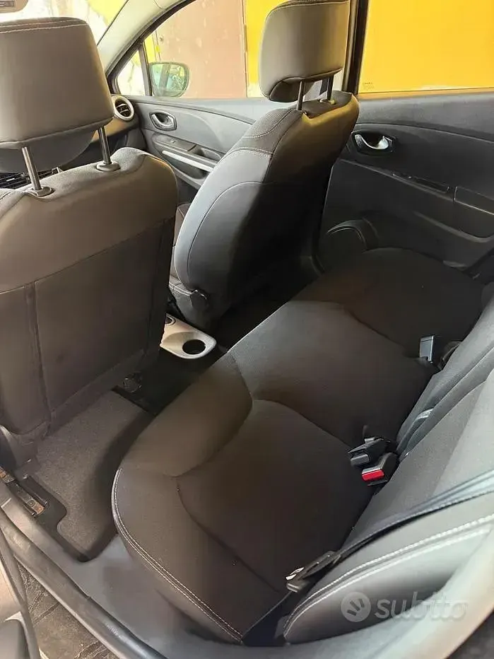 Usata Renault Clio 75 CV (55 kW) 2016 Nero Utilitaria