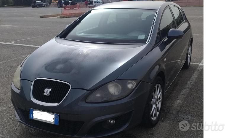 Usata Seat Leon Copa 105 CV (77 kW) 2011 Grigio Berlina