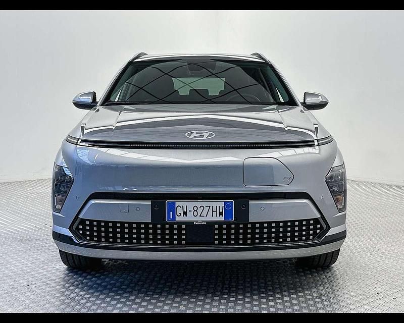 Nuova Hyundai Kona 2025 Shimmering silver SUV