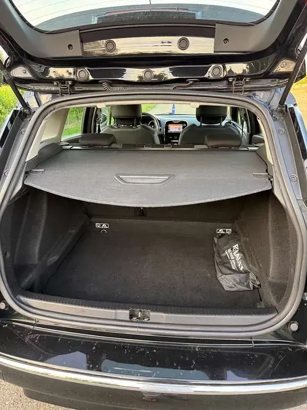 Usata Renault Clio GrandTour 75 CV (55 kW) 2014 Nero Station wagon
