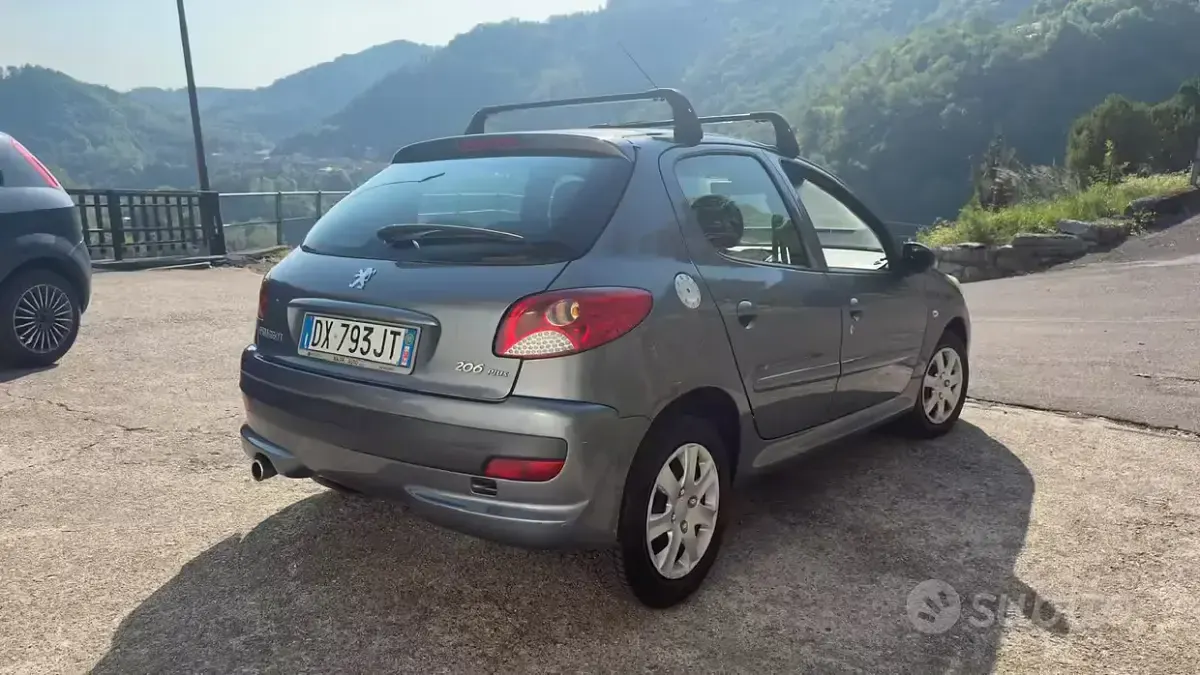 Usata Peugeot 206 60 CV (44 kW) 2010 Grigio Berlina