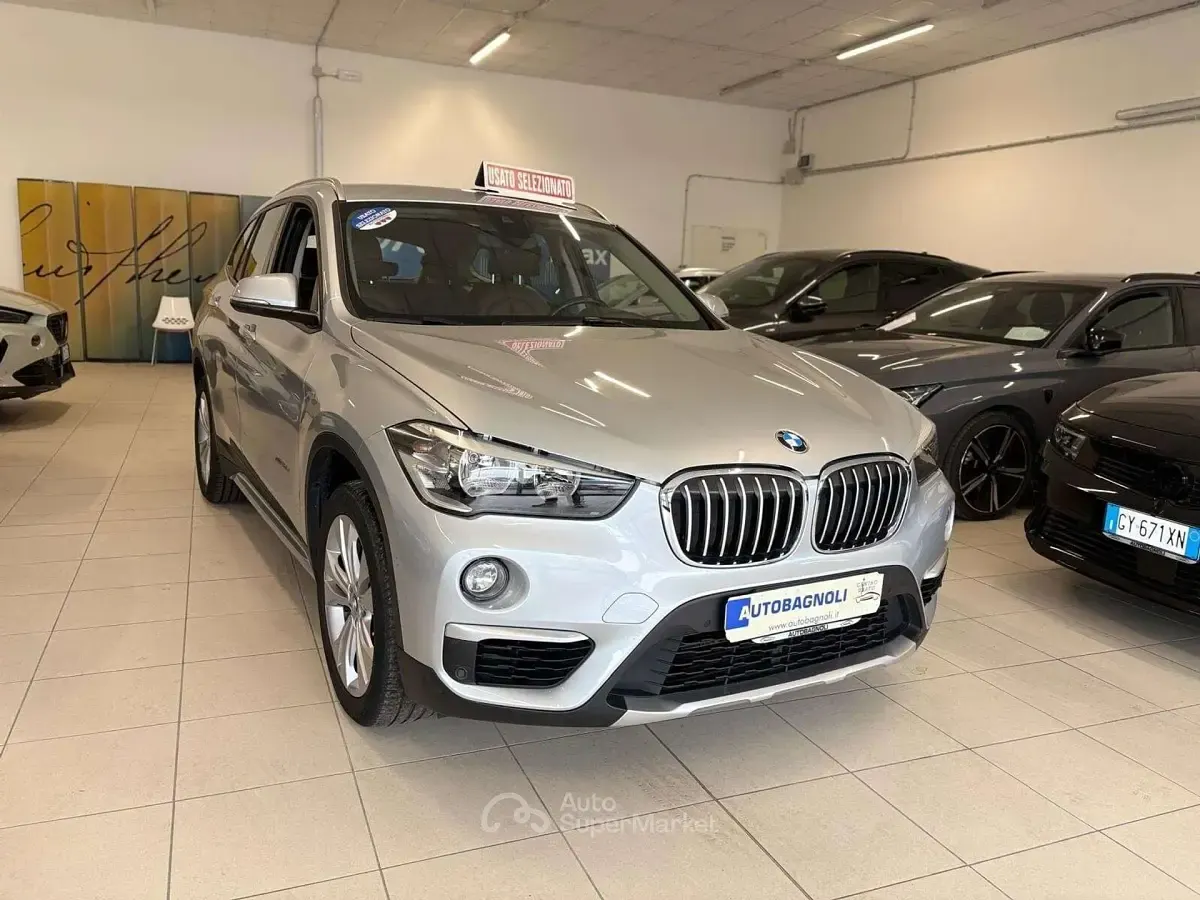 Usata BMW X1 190 CV (139 kW) 2015 Argento SUV
