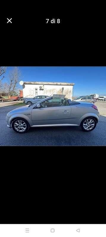 Usata Opel Tigra Sport 90 CV (66 kW) 2009 Cabrio