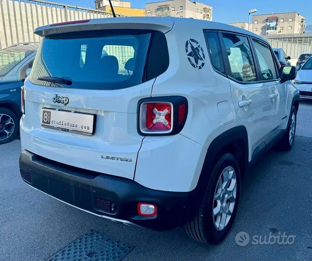 Begagnad Jeep Renegade Limited 120 HK (88 kW) 2017 Vit SUV