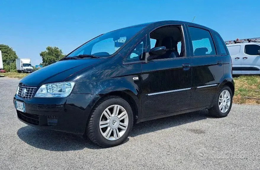 Usata Fiat Idea 77 CV (56 kW) 2009 Monovolume