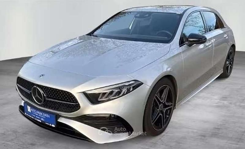 Argento Usata 2023 Mercedes A210 Premium Tre volumi | 26.990 € - Immagine 1/4