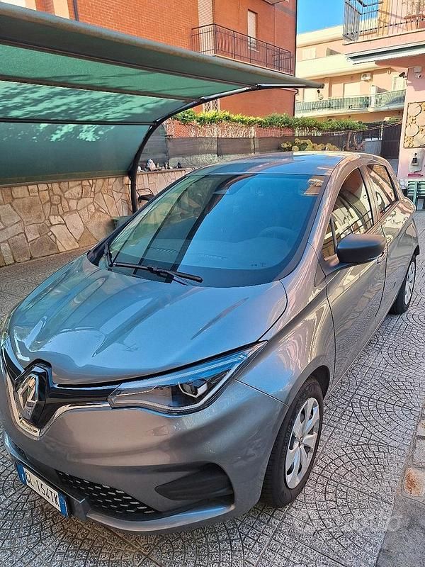 Usata Renault Zoe Evolution 100 kW (136 CV) 2022 Grigio Utilitaria