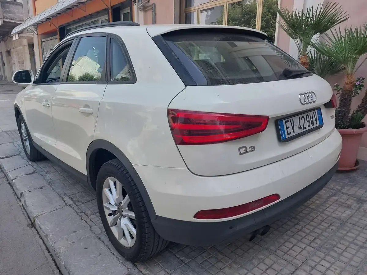 Usata Audi Q3 140 CV (102 kW) 2013 Bianco SUV