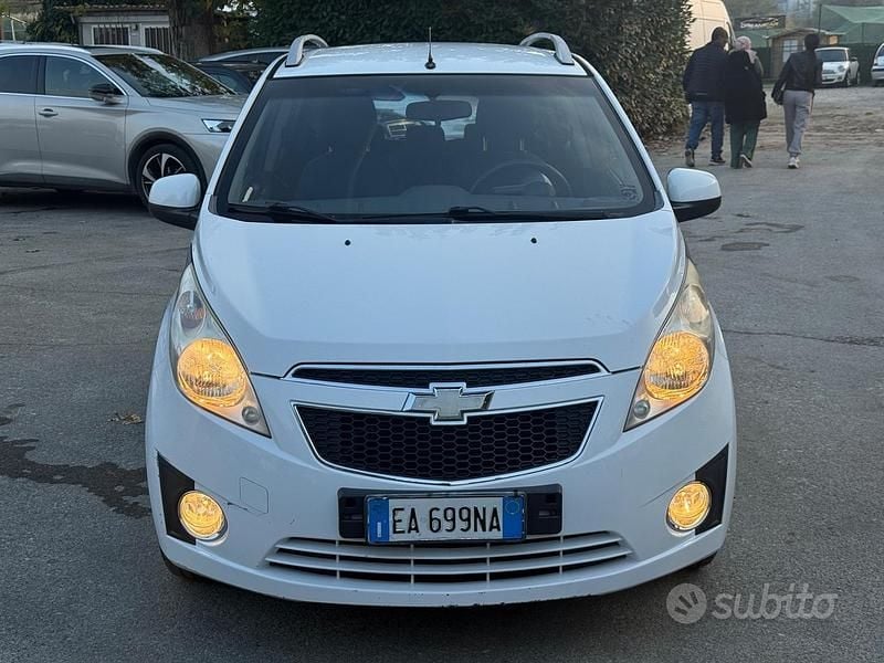 Bianco Usata 2010 Chevrolet Spark LS Due volumi | 3700 € (Buon prezzo) - Immagine 1/4
