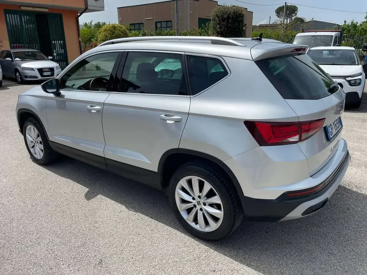 Usata Seat Ateca Business 150 CV (110 kW) 2022 Grigio argento SUV