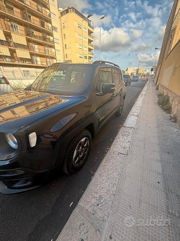 Usata Jeep Renegade Longitude 120 CV (88 kW) 2016 Nero SUV