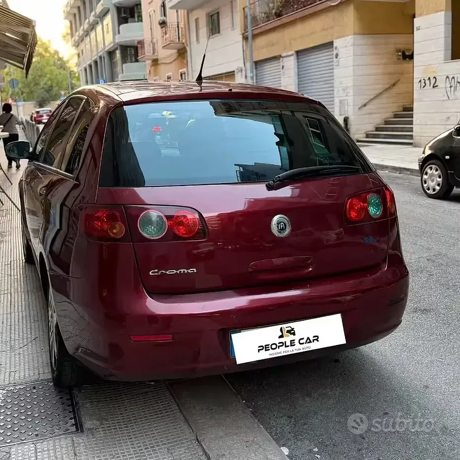 Usata Fiat Croma 150 CV (110 kW) 2005 Viola Station wagon