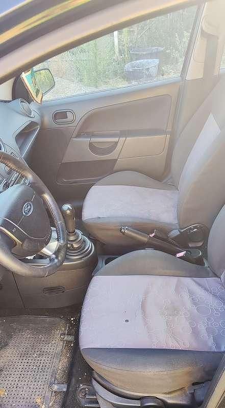 Usata Ford Fiesta 69 CV (50 kW) 2007 Nero Berlina