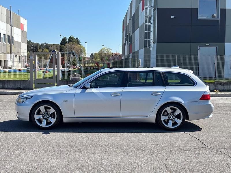Usata BMW 525 218 CV (160 kW) 2008 Grigio Station wagon