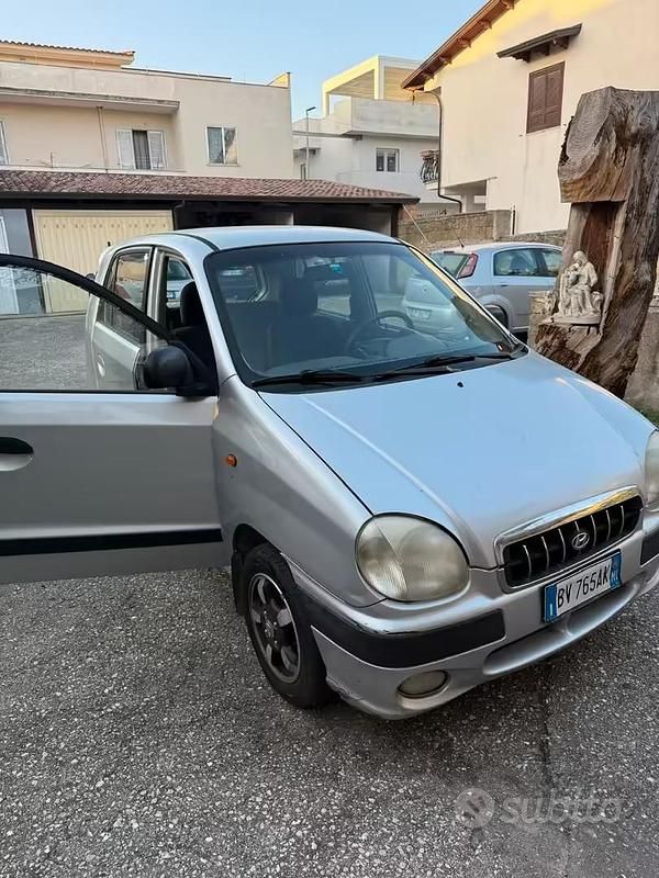 Usata Hyundai Atos 55 CV (40 kW) 2001 Grigio Utilitaria