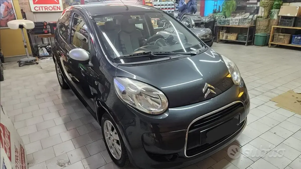 Usata Citroën C1 68 CV (50 kW) 2010 Grigio Utilitaria