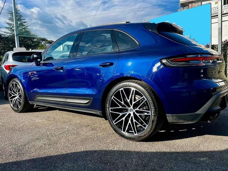 Usata Porsche Macan 265 CV (194 kW) 2023 Blu/azzurro SUV