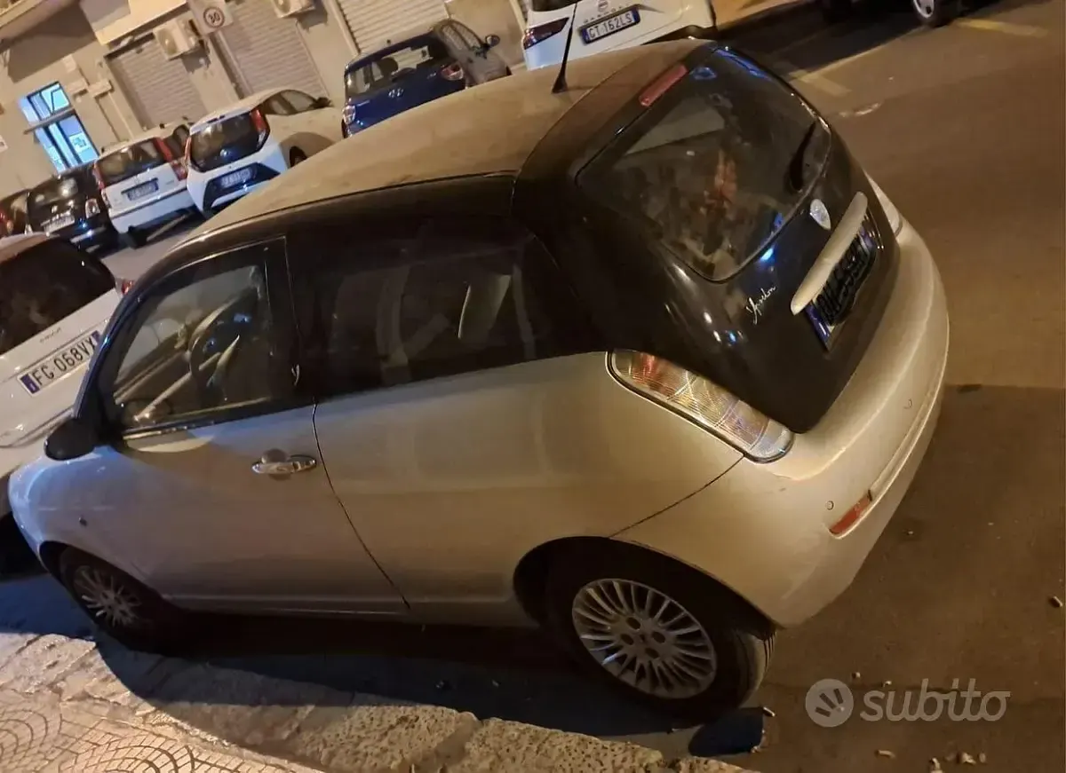 Usata Lancia Ypsilon 60 CV (44 kW) 2007 Grigio Utilitaria