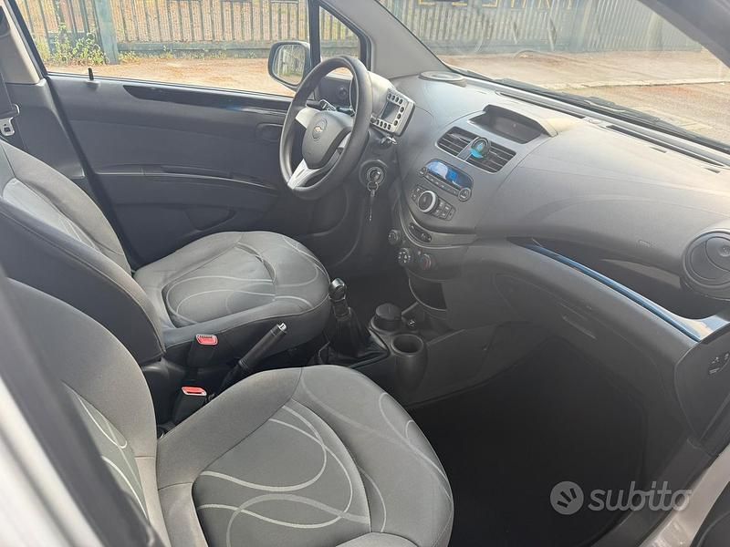 Usata Chevrolet Spark 68 CV (50 kW) 2011 Grigio Utilitaria