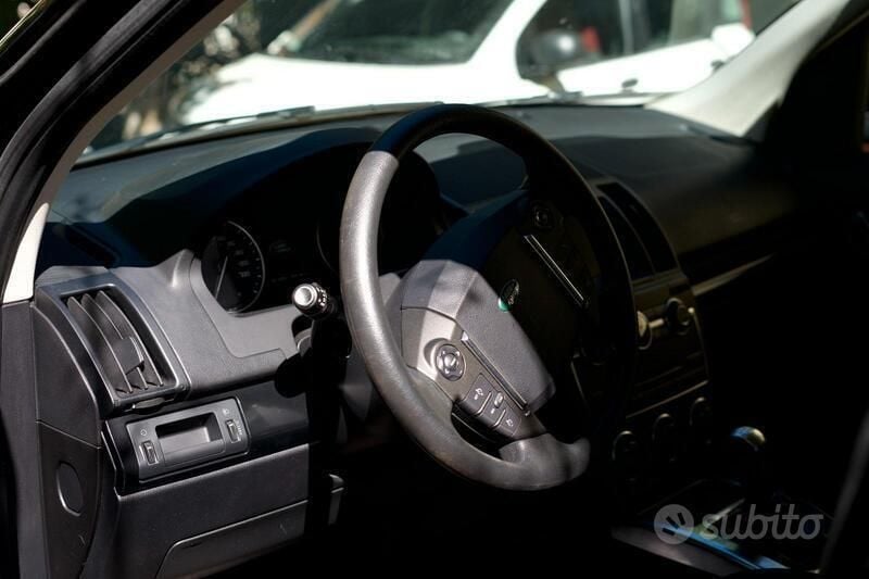 Usata Land Rover Freelander 2 150 CV (110 kW) 2012 Nero SUV