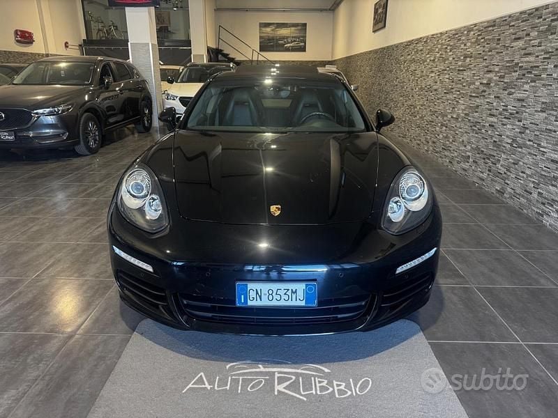 Usata Porsche Panamera Edition 301 CV (221 kW) 2015 Nero Utilitaria
