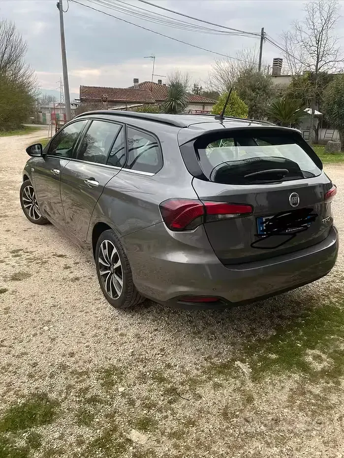 Usata Fiat Tipo 120 CV (88 kW) 2018 Station wagon