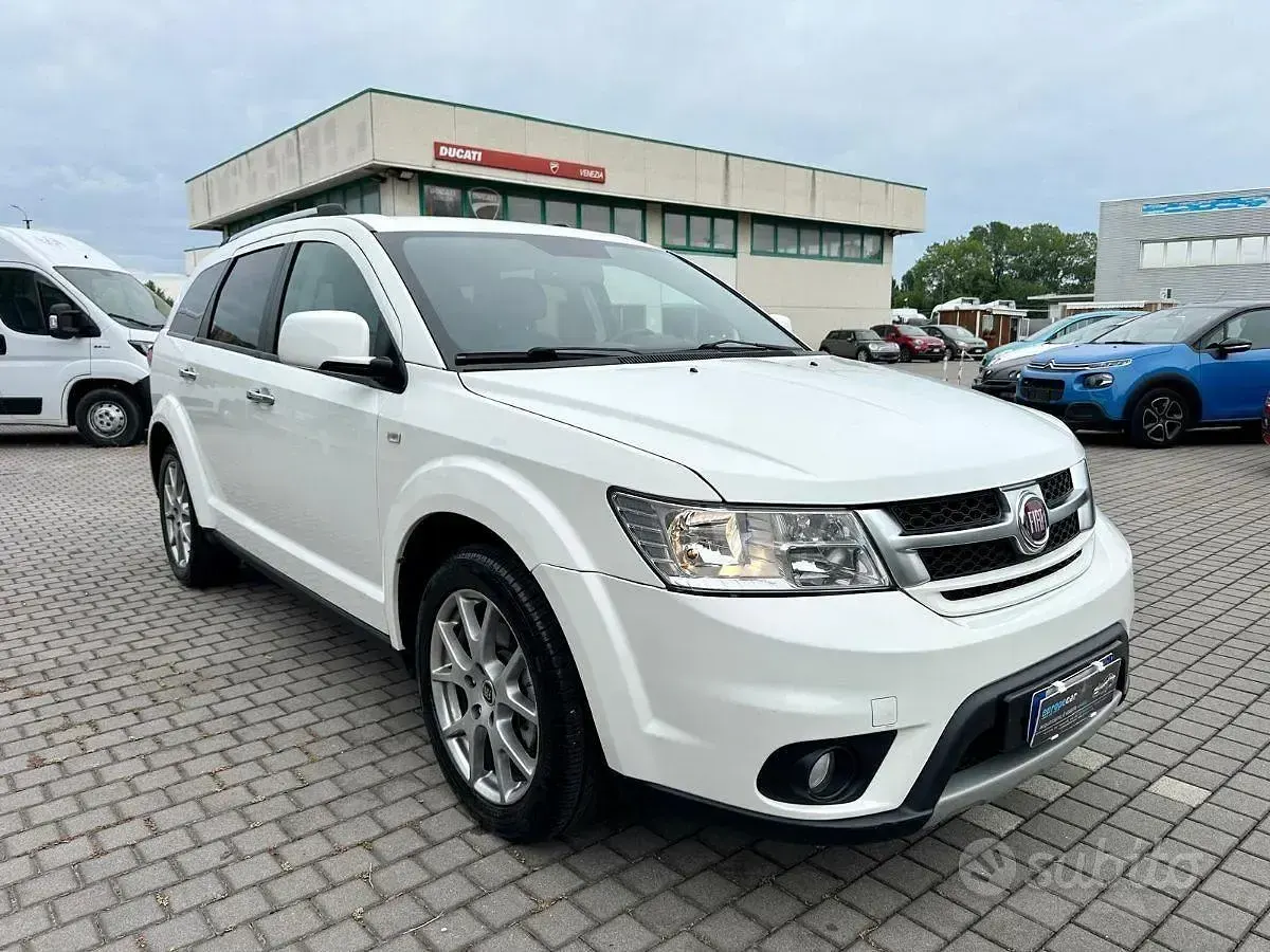 Usata Fiat Freemont Lounge 169 CV (124 kW) 2014 Bianco SUV