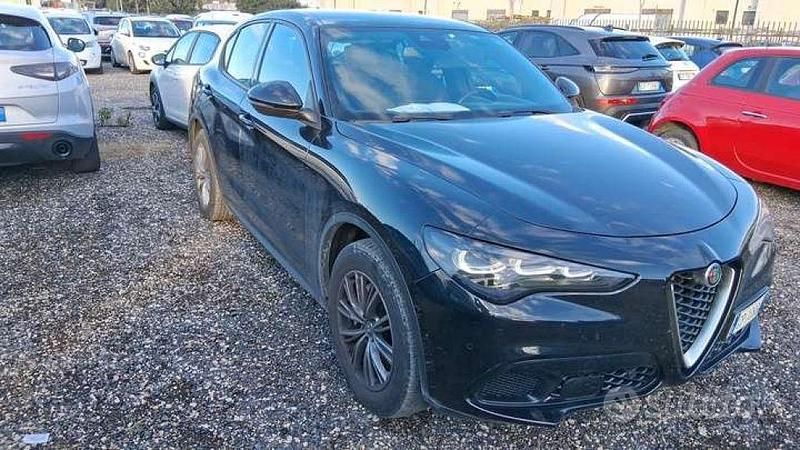 Usata Alfa Romeo Stelvio Super 210 CV (154 kW) 2023 Grigio SUV