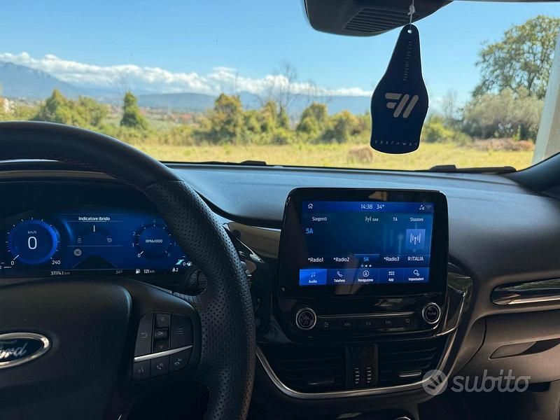 Occasion Ford Puma ST-Line 2022 Gris Citadine