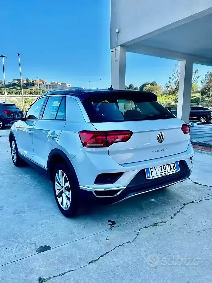 Usata VW T-Roc Style 116 CV (85 kW) 2019 Bianco SUV