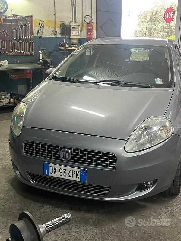 Usata Fiat Punto Sport 90 CV (66 kW) 2009 Utilitaria