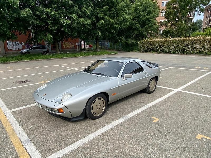 Usata Porsche 928 1982 Grigio Coupé