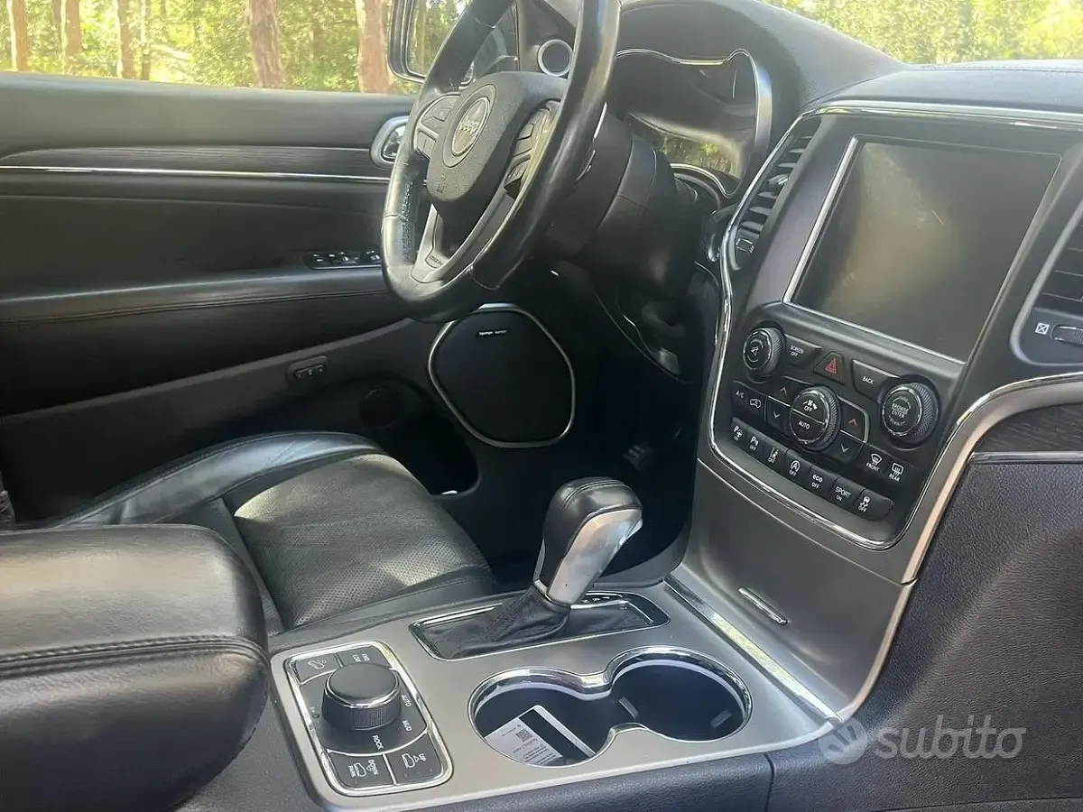 Usata Jeep Grand Cherokee Summit 250 CV (183 kW) 2017 Nero SUV