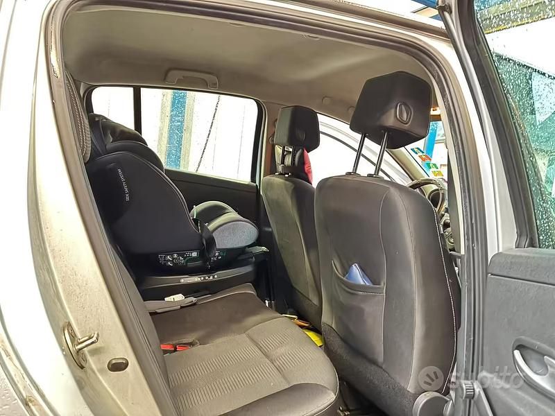 Usata Renault Clio II Dynamique 2010 Grigio Utilitaria