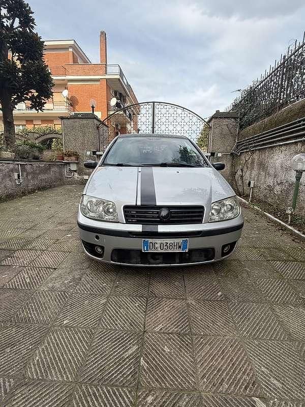 Usata Fiat Punto 69 CV (50 kW) 2006 Berlina