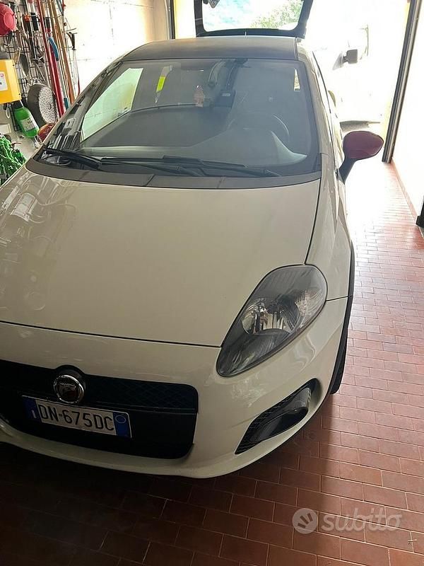 Usata Abarth Grande Punto 155 CV (114 kW) 2008 Bianco Utilitaria