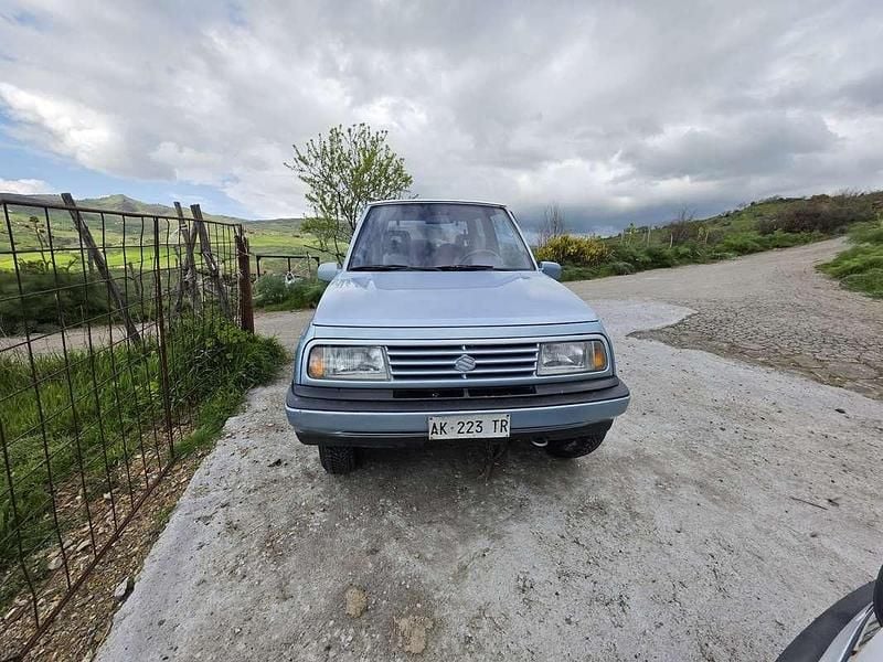 Usata Suzuki Vitara 75 CV (55 kW) 1989 Cabrio