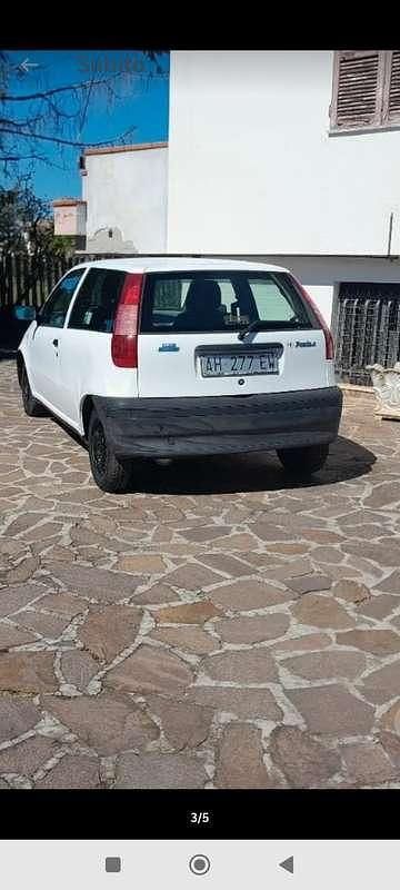 Brugt Fiat Punto S 54 HK (39 kW) 1995 Hvid Sedan