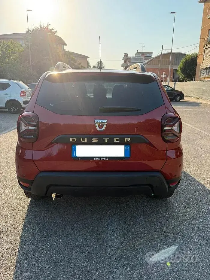 Usata Dacia Duster 101 CV (74 kW) 2022 Rosso SUV