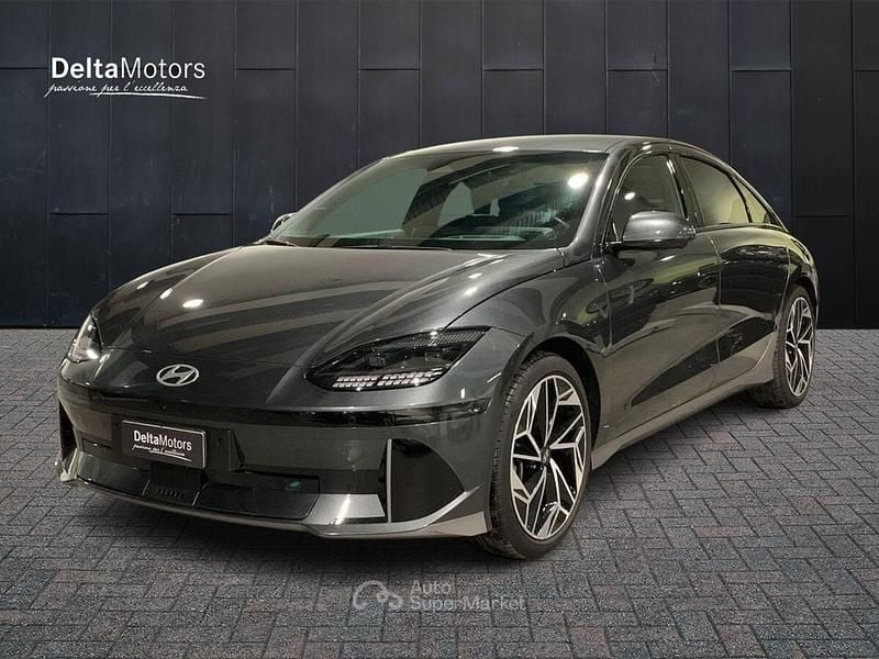 Grigio Usata 2023 Hyundai Ioniq 6 Tre volumi | 30.500 € (Buon prezzo) - Immagine 1/4