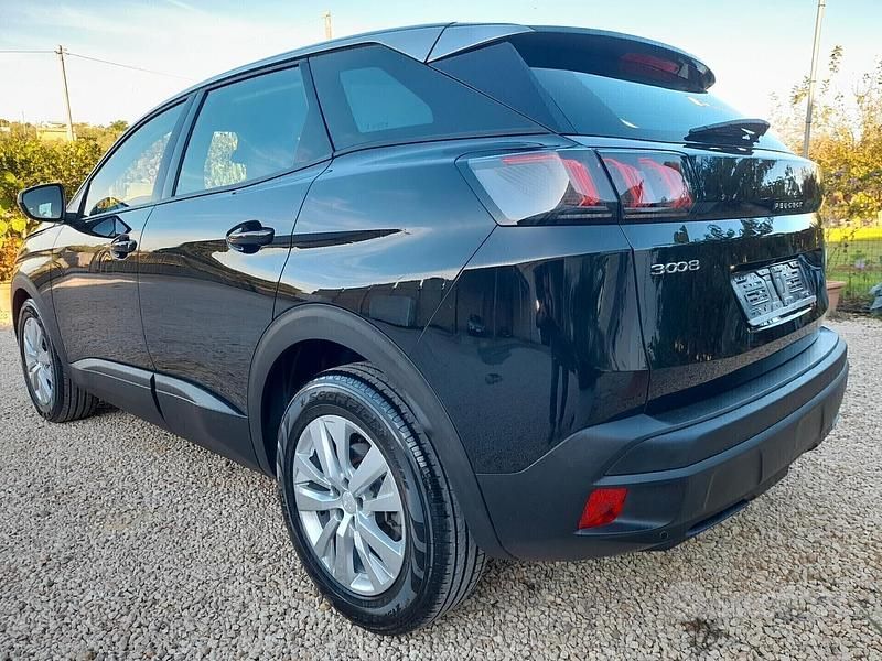 Usata Peugeot 3008 131 CV (96 kW) 2022 Nero SUV