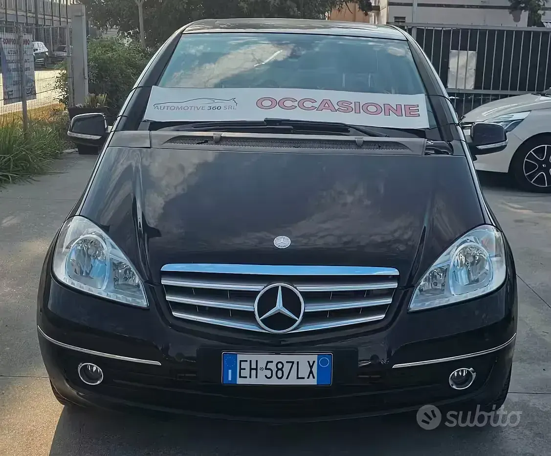 Usata Mercedes A180 Avantgarde 109 CV (80 kW) 2011 Nero Utilitaria