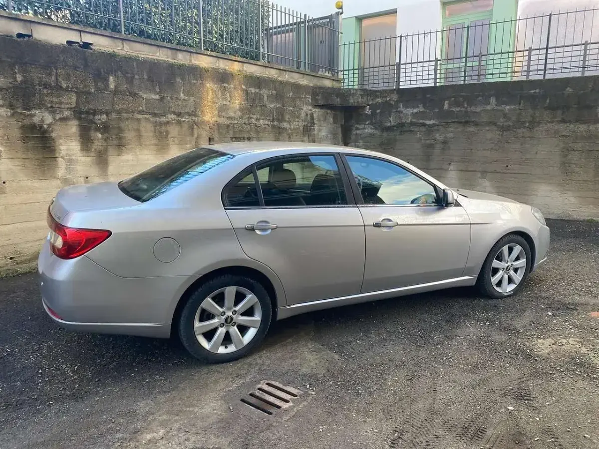 Usata Chevrolet Epica LT 143 CV (105 kW) 2009 Argento Berlina